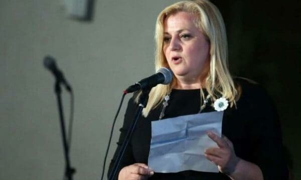 Deputetes shqiptare në Kroaci i hakohet Facebook u  Instagrami e WhatsApp i